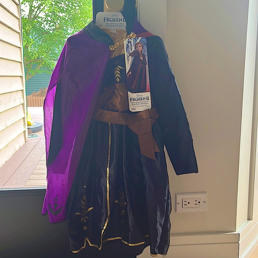 Disney Frozen 2 Anna adventure dress size 4-6x